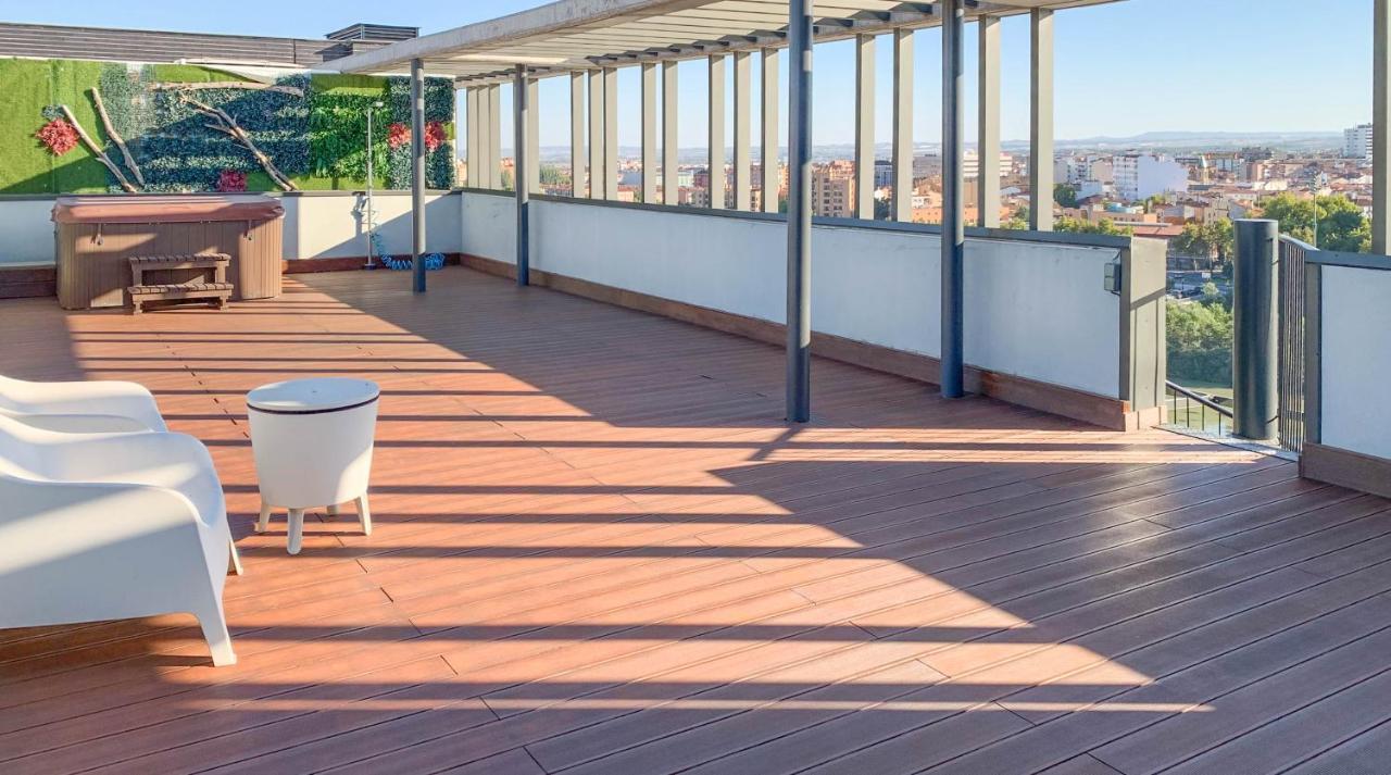 Atico Mejores Vistas Al Pilar Jacuzzi Y Garaje Zaragoza Exteriér fotografie